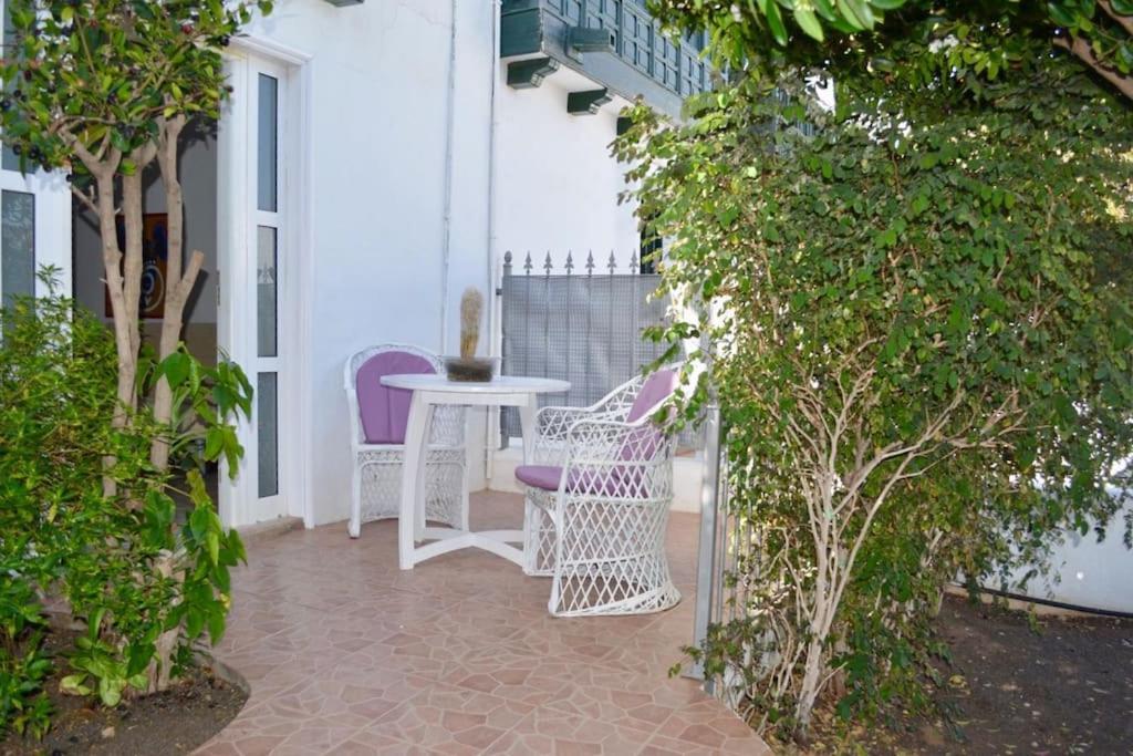 Playa Chica Apt With Terrace 100 M From The Sea Puerto del Carmen  Exterior photo