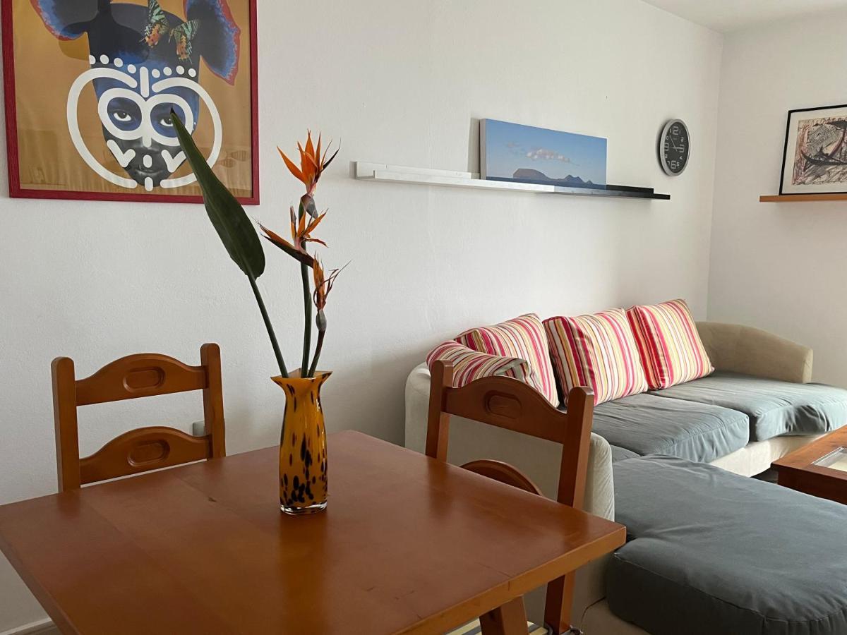 Playa Chica Apt With Terrace 100 M From The Sea Puerto del Carmen  Exterior photo